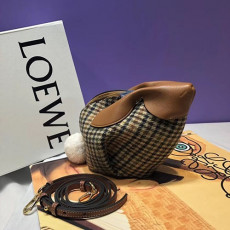 로에베 bunny tweed bag l87413