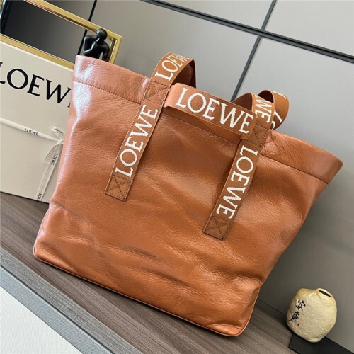  로에* 카프스킨 폴드 쇼퍼백 l6088
