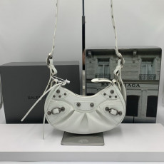 발렌시아가. 르 카골