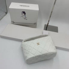 샤넬. 체인 호보백
