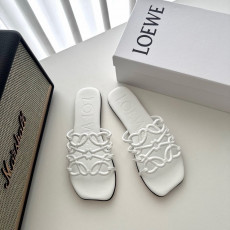 로에베 페탈 애너그램 슬라이드(풀박스구성)