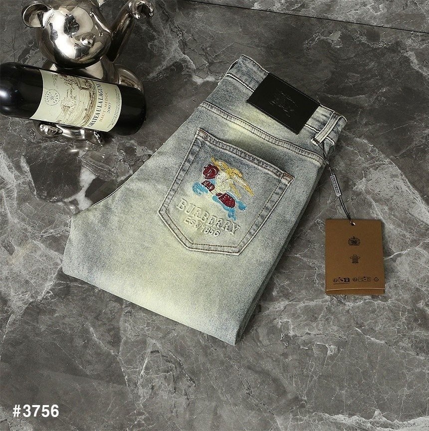 버버리 포켓 엠브로이드 자수 블랙패치 데님 팬츠