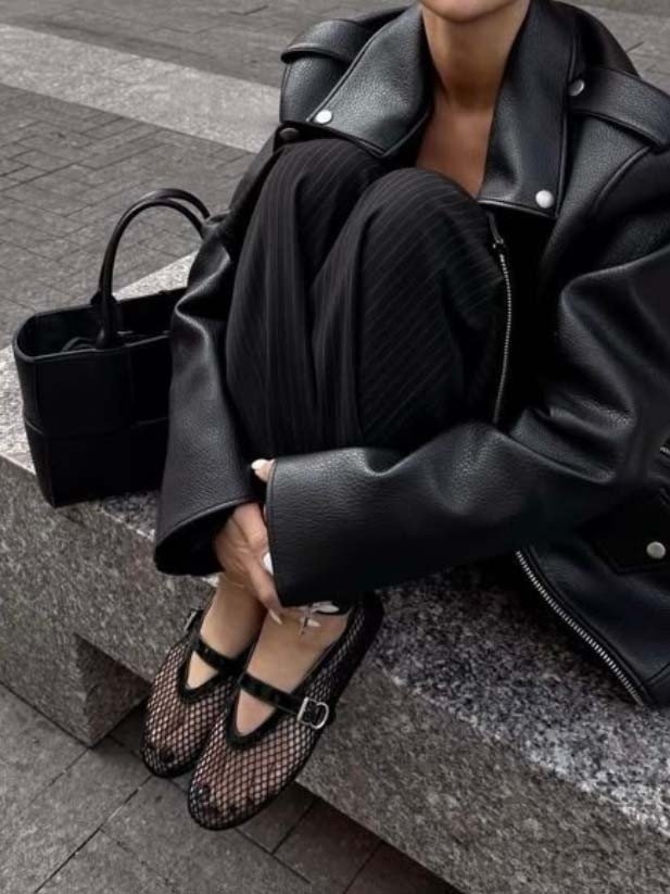 알라이아 플랫 피시넷 빌레리나 메쉬 슈즈