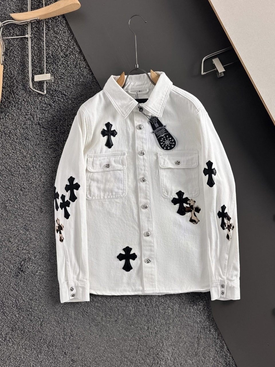 크롬하츠 멀티 로고 워싱데님 셔츠 자켓(수입 완제품 풀라벨)