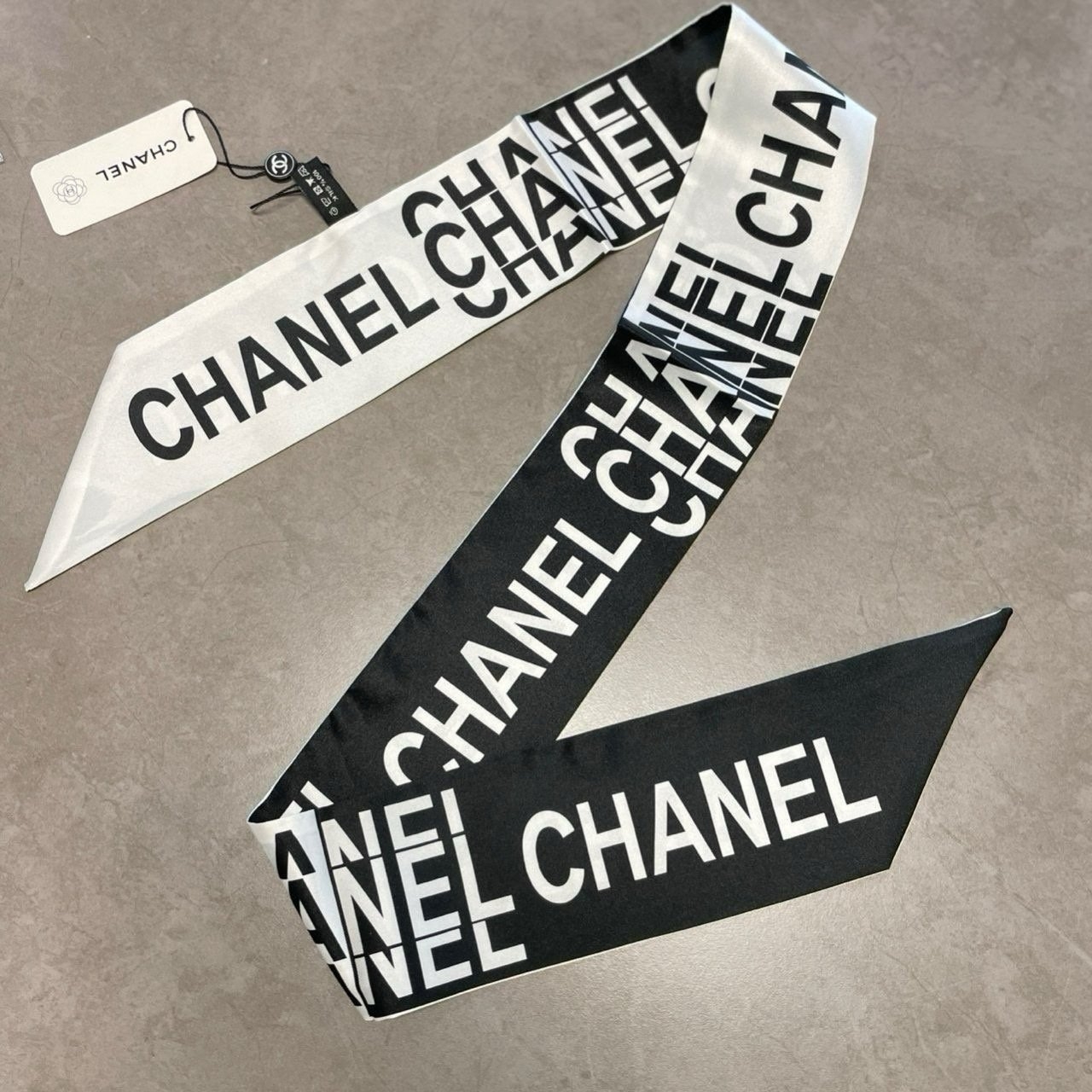 샤넬 스카프 (폴리구성)