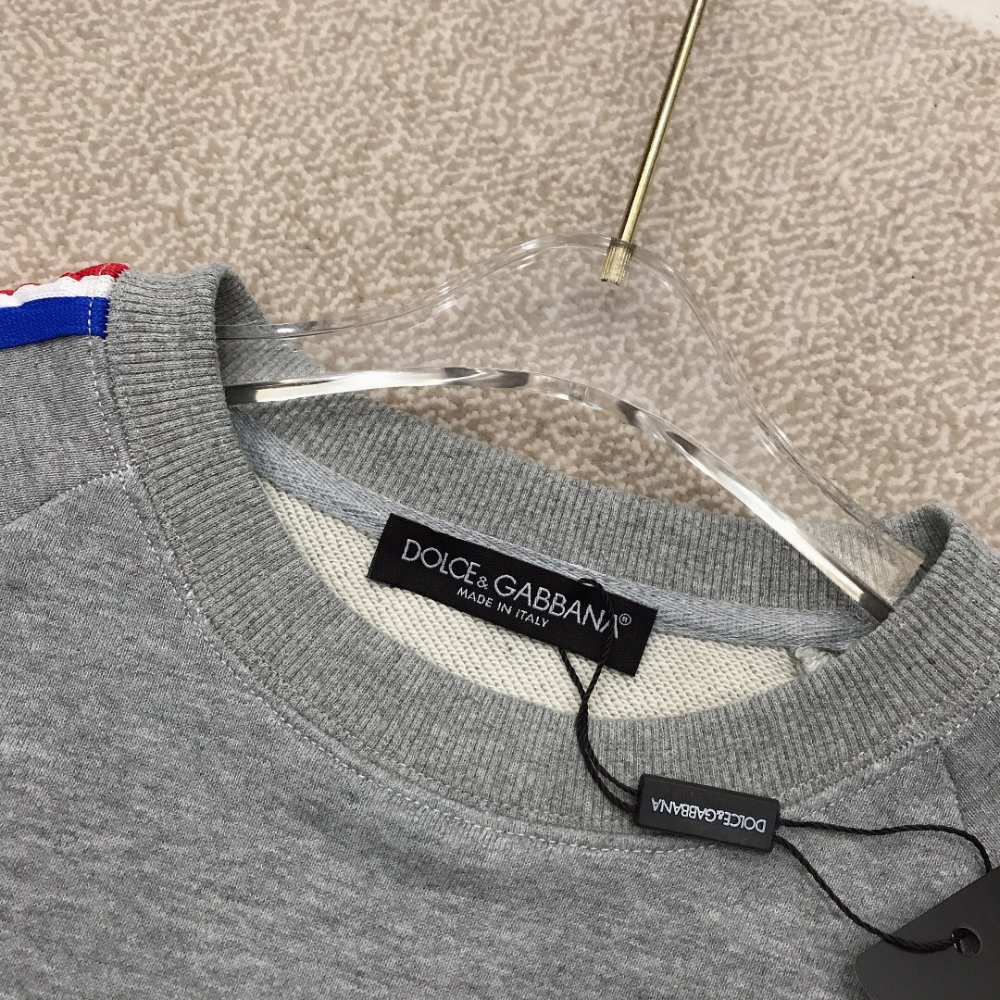 40f5516bcb1d7b20ace0eec14012e83f.jpg