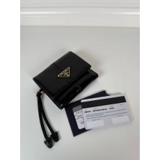 프라다 스몰 가죽 지갑 블랙