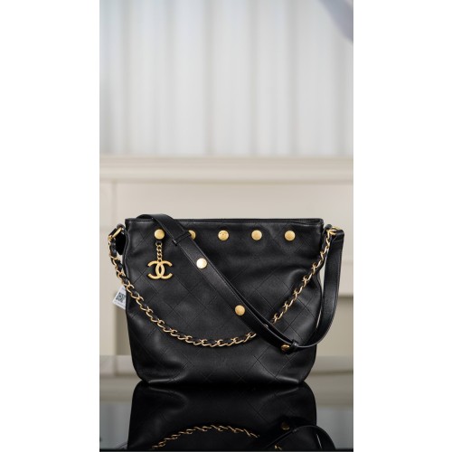 샤넬 25ss 호보백 라지 버킷백 체인 스터드 CC로고 램스킨 [정품급]