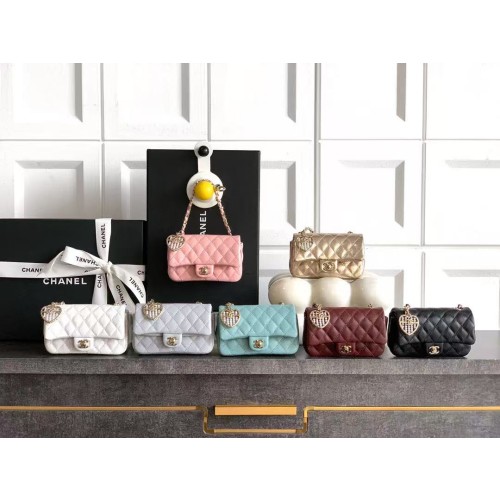 샤넬 클래식 후크 미니백