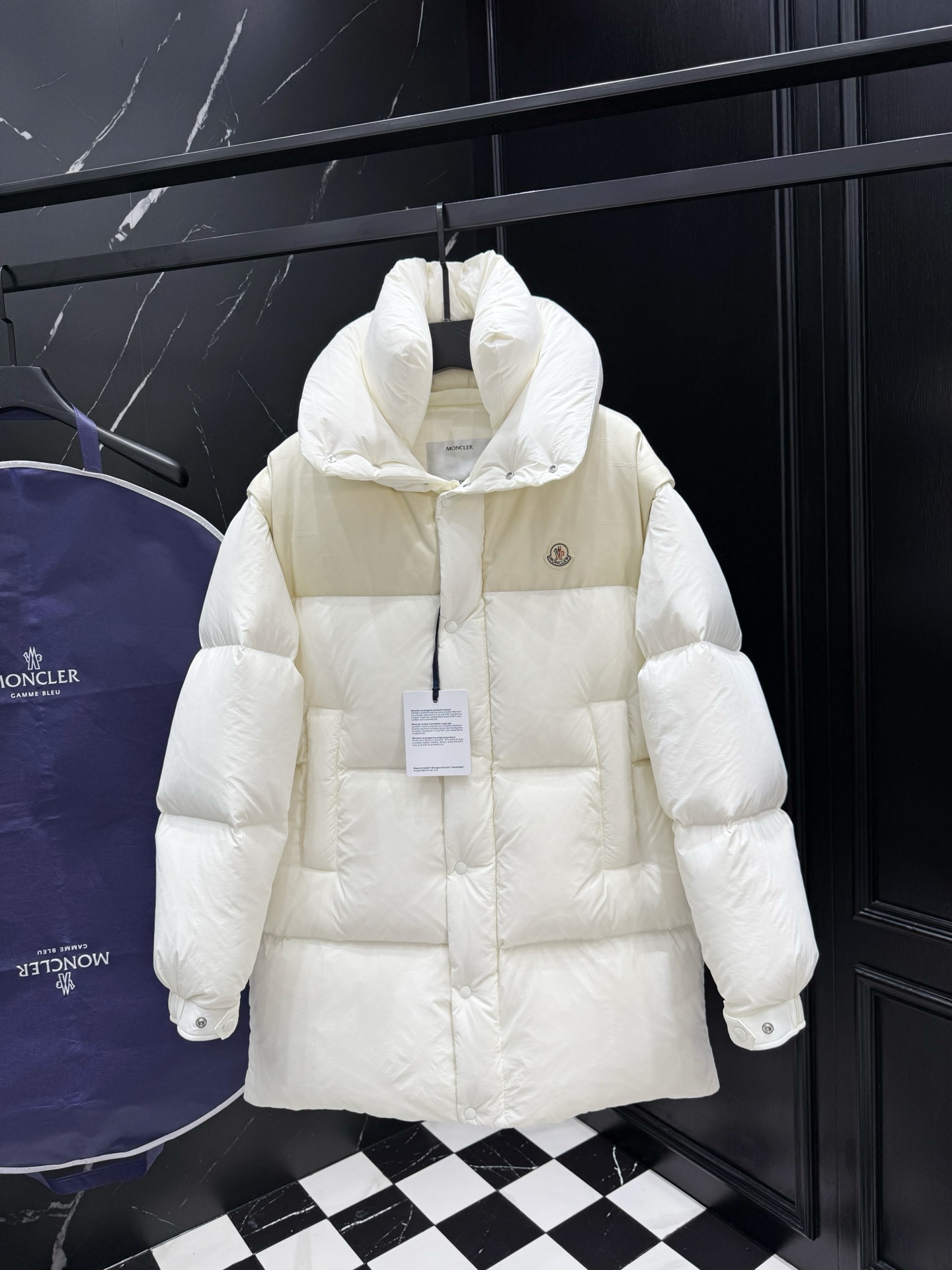 몽클레어 25fw 탈부착 롱패딩