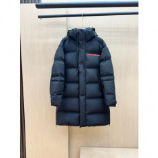 프라다 롱패딩
