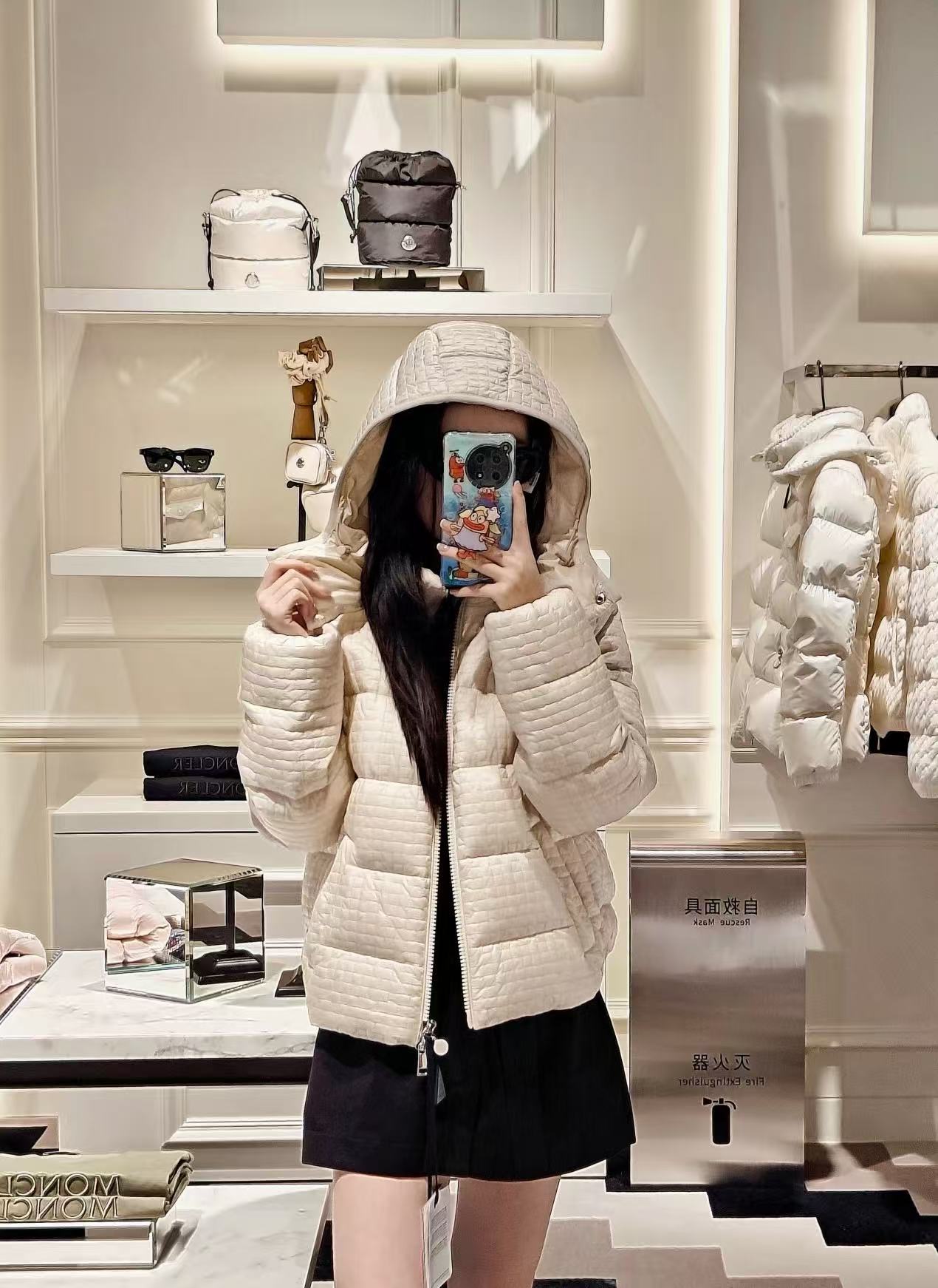 몽클레어 지저스 패딩